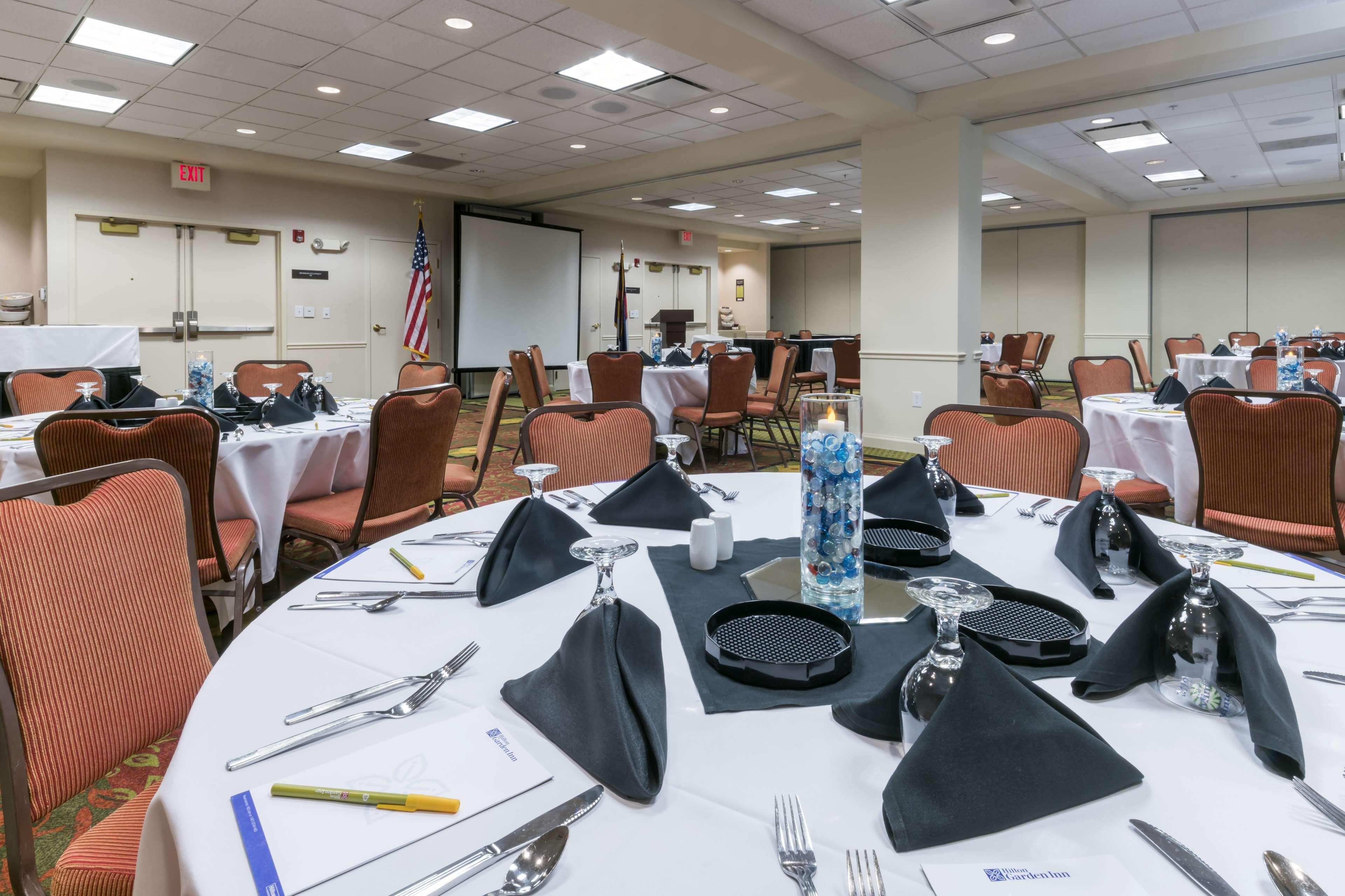 Hilton Garden Inn Denver Airport Аурора Екстериор снимка
