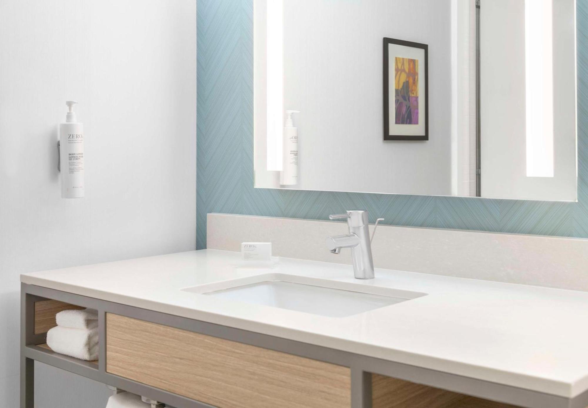 Hilton Garden Inn Denver Airport Аурора Екстериор снимка