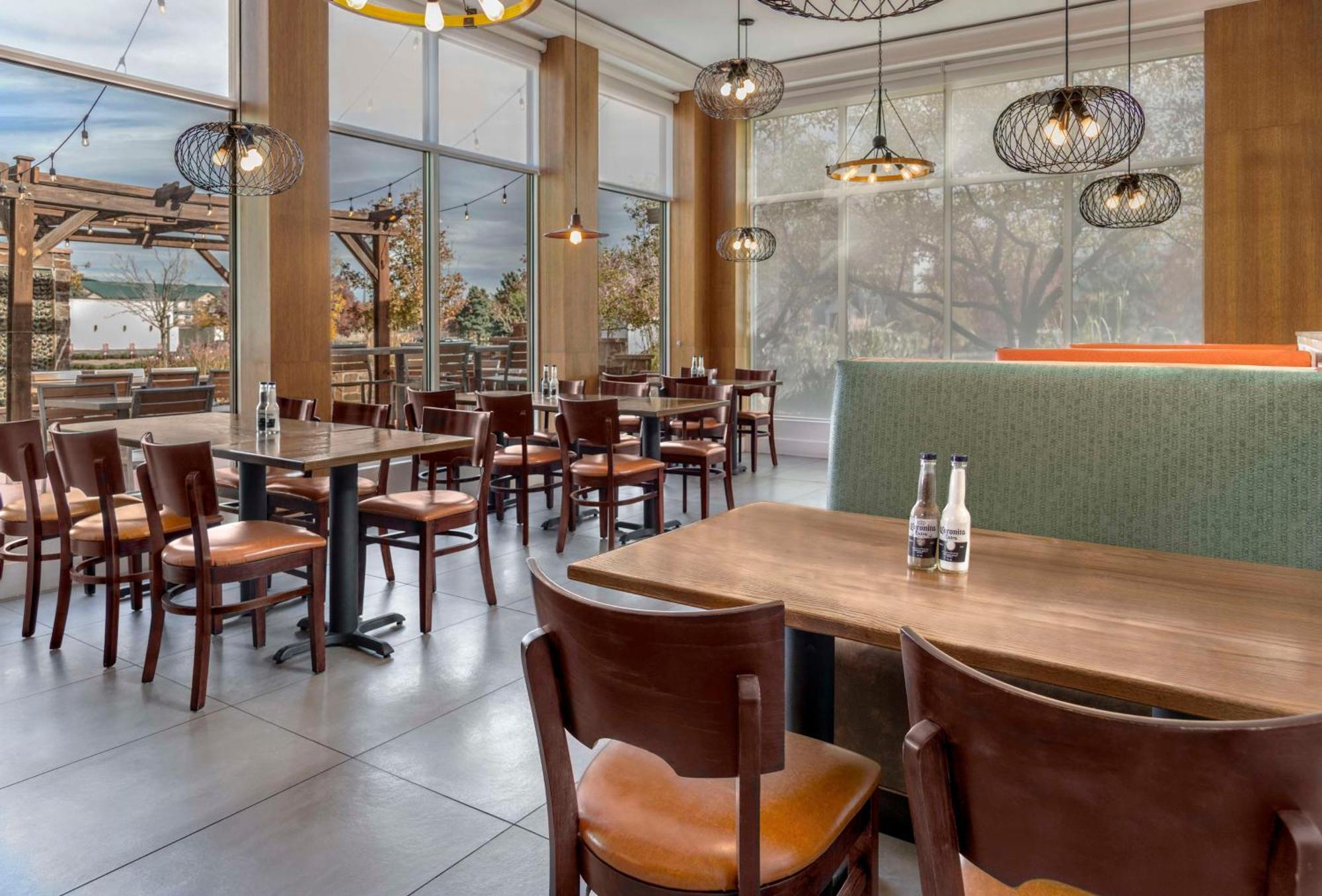Hilton Garden Inn Denver Airport Аурора Екстериор снимка