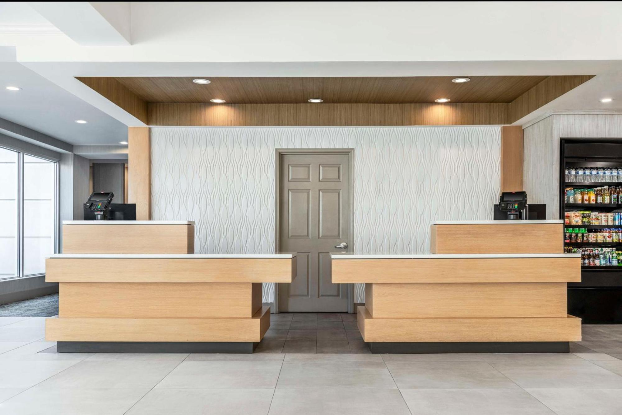 Hilton Garden Inn Denver Airport Аурора Екстериор снимка