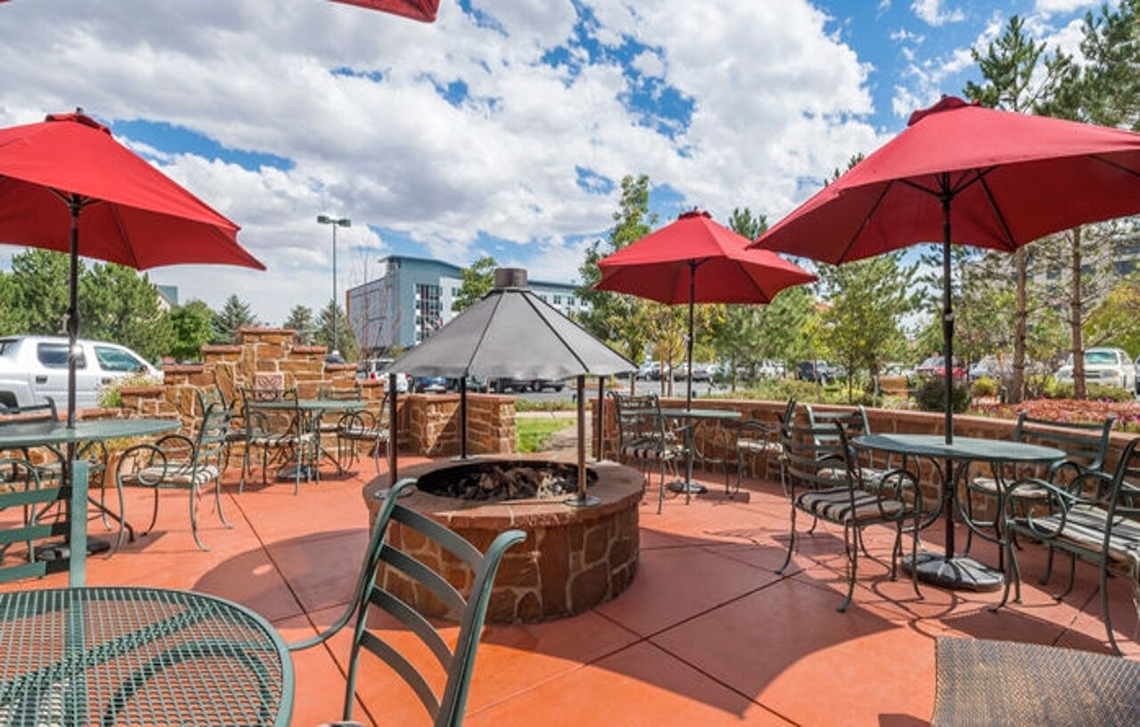 Hilton Garden Inn Denver Airport Аурора Екстериор снимка